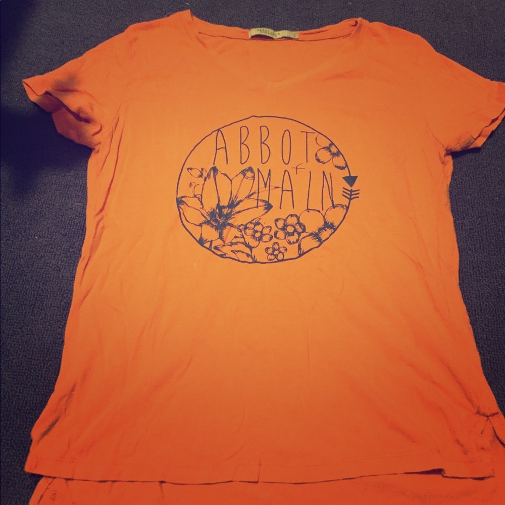 Orange abbot main T-shirt